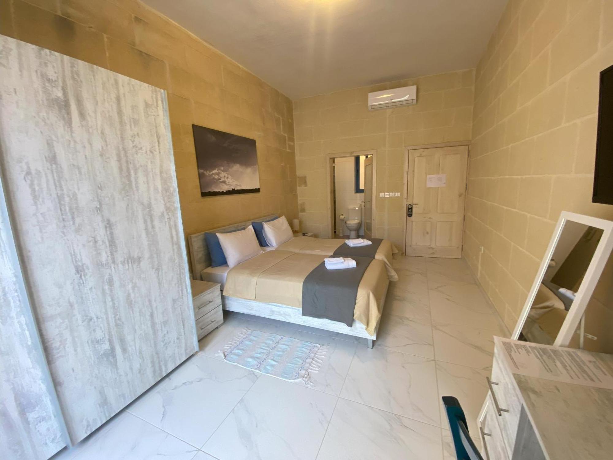 Bed and Breakfast Fiftyfour West Boutique Living Арб Екстер'єр фото