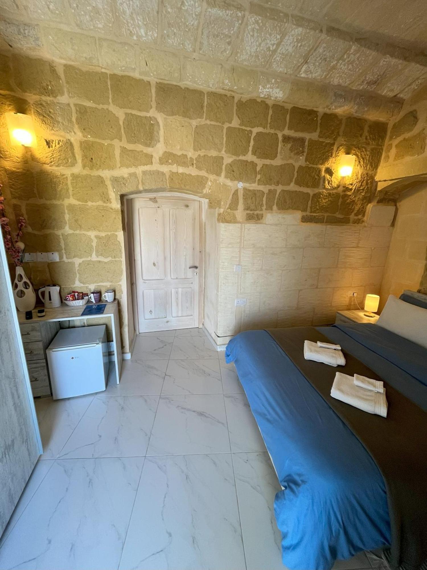 Bed and Breakfast Fiftyfour West Boutique Living Арб Екстер'єр фото